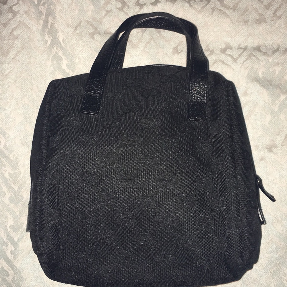 Small (but spacious) Gucci mini bag